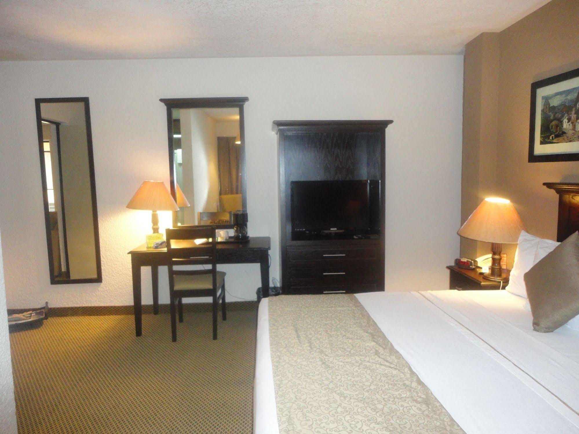 Best Western Posada Del Rio Gomez Palacio Екстериор снимка