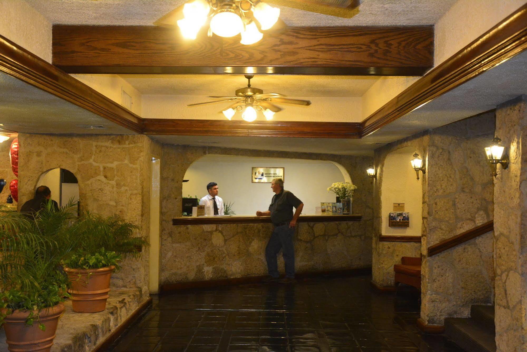 Best Western Posada Del Rio Gomez Palacio Екстериор снимка